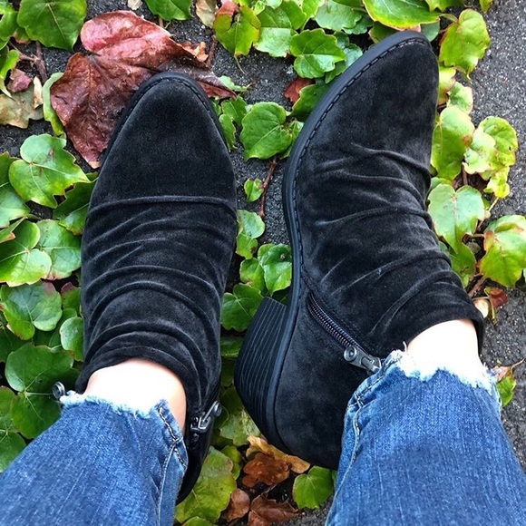 blowfish wander booties